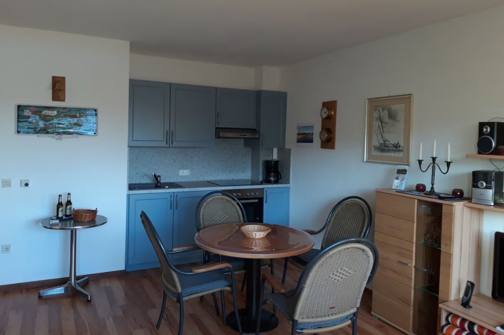 Voll ausgestattete Küche